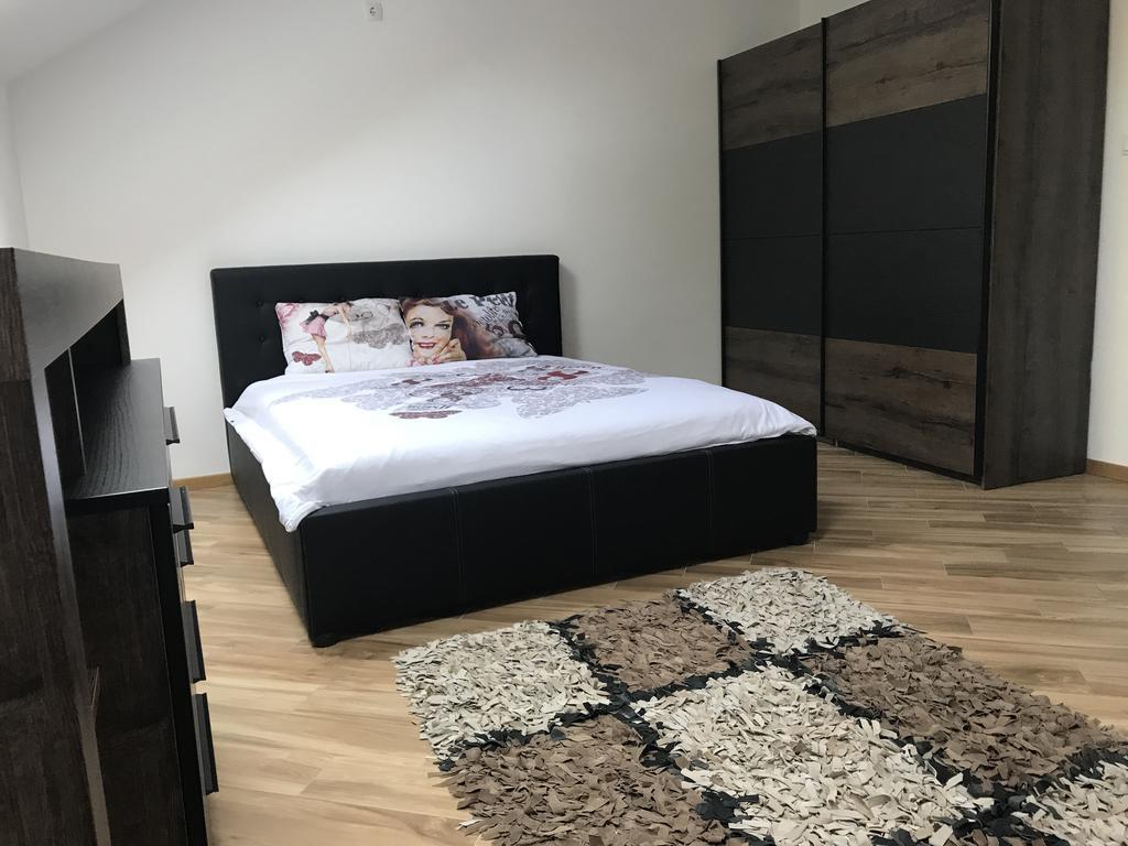 Afrodita Novi Sad Bagian luar foto